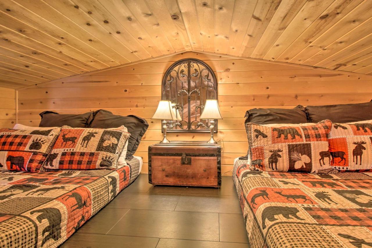 Lakeside Cabin On 2 Acres With Fire Pit And Hot Tub! Пайнтоп-Лейксайд Екстер'єр фото